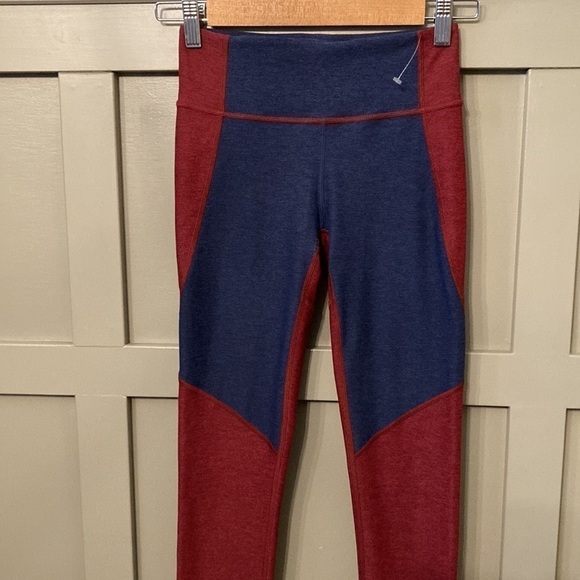 Outdoor Voices Warmup Leggings Red & Navy Two Tone Colorblock Size XS New NWOT - Picture 4 of 10